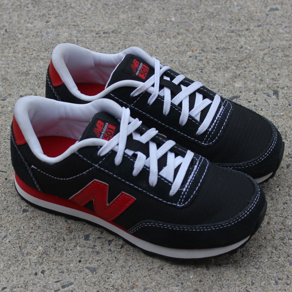 New Balance Kids Black/Red/White 501 Sneaker Sz 1Y